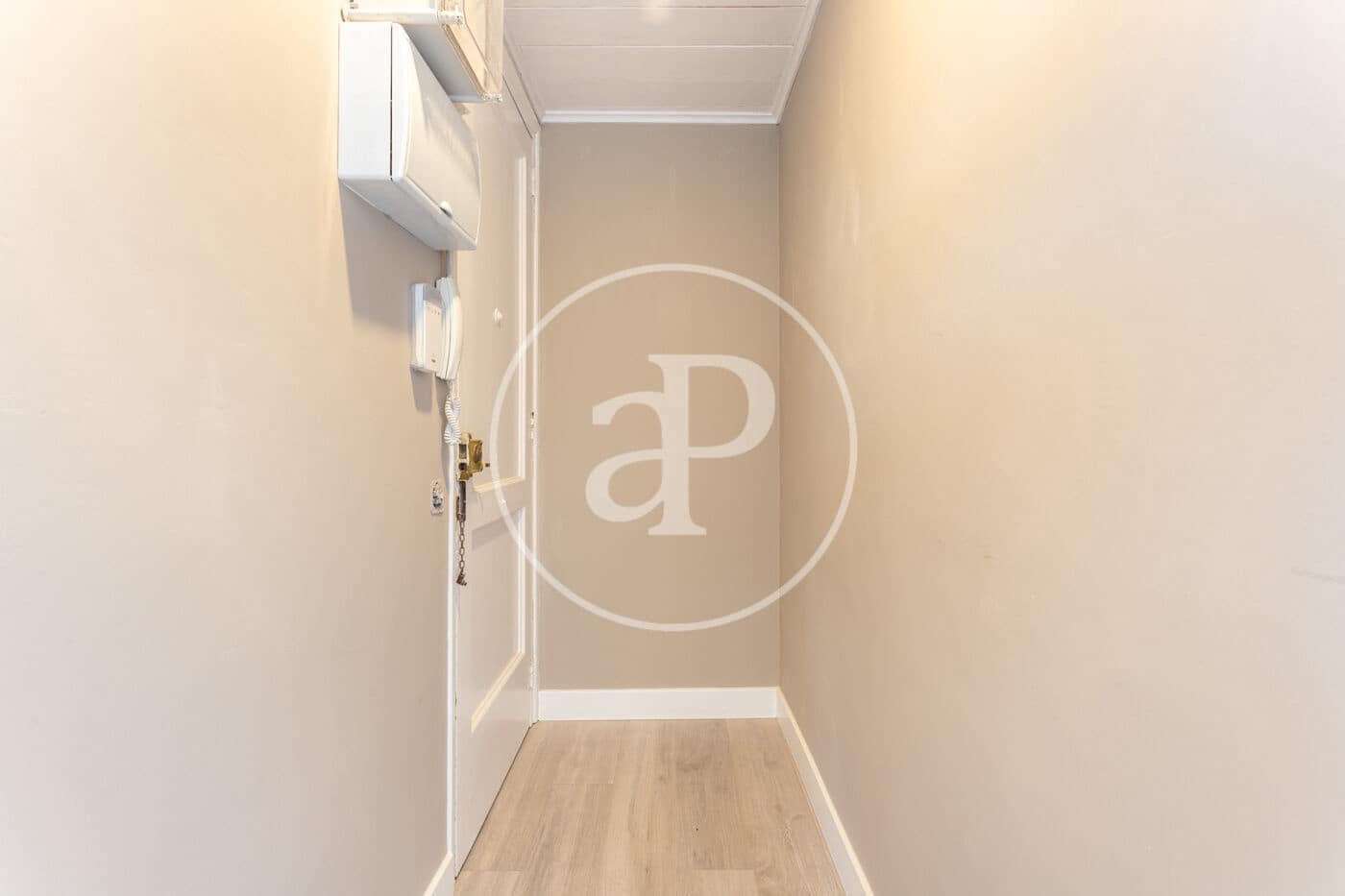 2 bedroom Apartment for sale in Barcelona city - € 490,000 (Ref: 9915812)