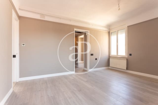 2 slaapkamer Appartement te koop in La Vila de Gràcia, Barcelona stad - € 500.000 (Ref: 9915812)
