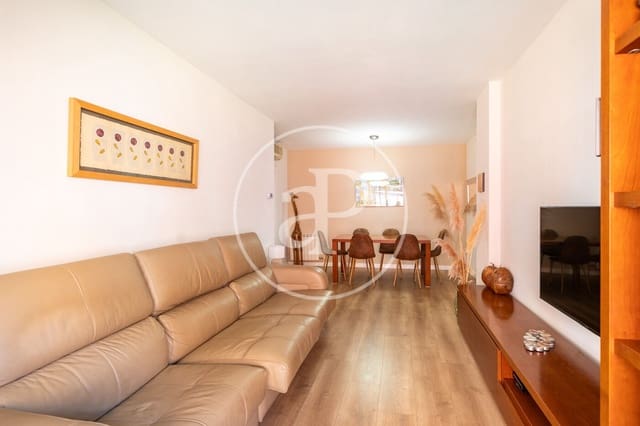 Apartamento de 3 habitaciones en Diagonal Mar i El Front Marítim del Poblenou, Barcelona ciudad en venta - 590.000 € (Ref: 9915813)