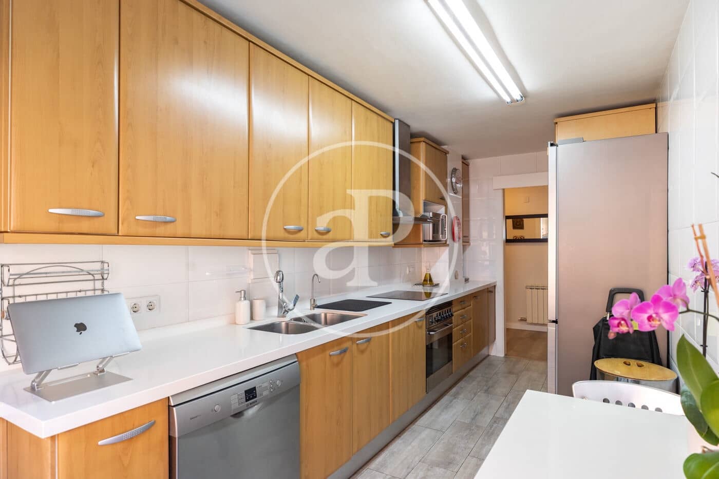 Apartamento de 3 habitaciones en Barcelona ciudad en venta - 590.000 € (Ref: 9915813)