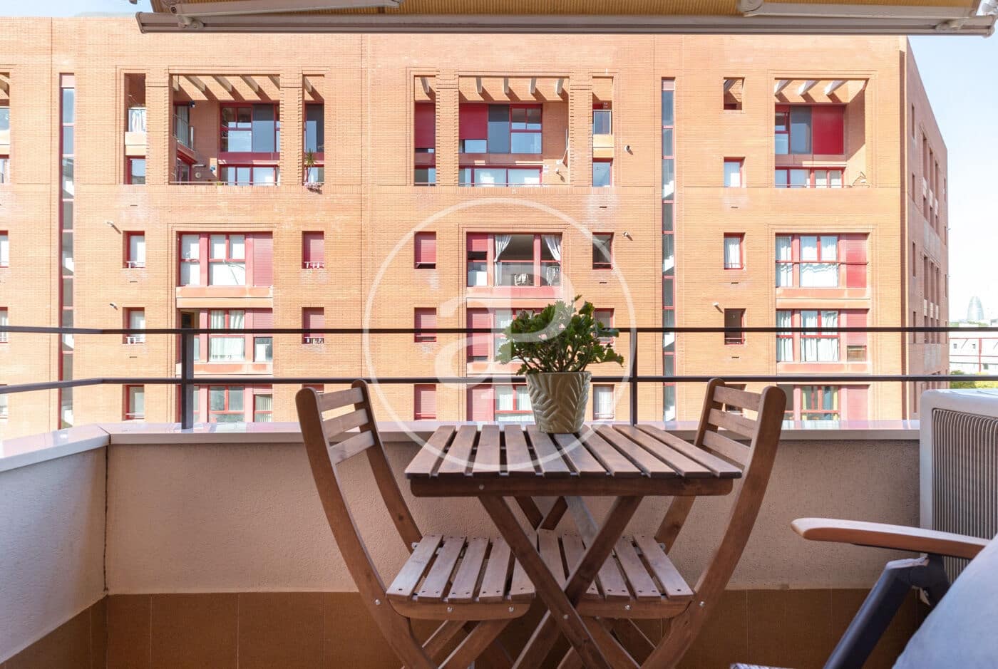 Apartamento de 3 habitaciones en Barcelona ciudad en venta - 590.000 € (Ref: 9915813)