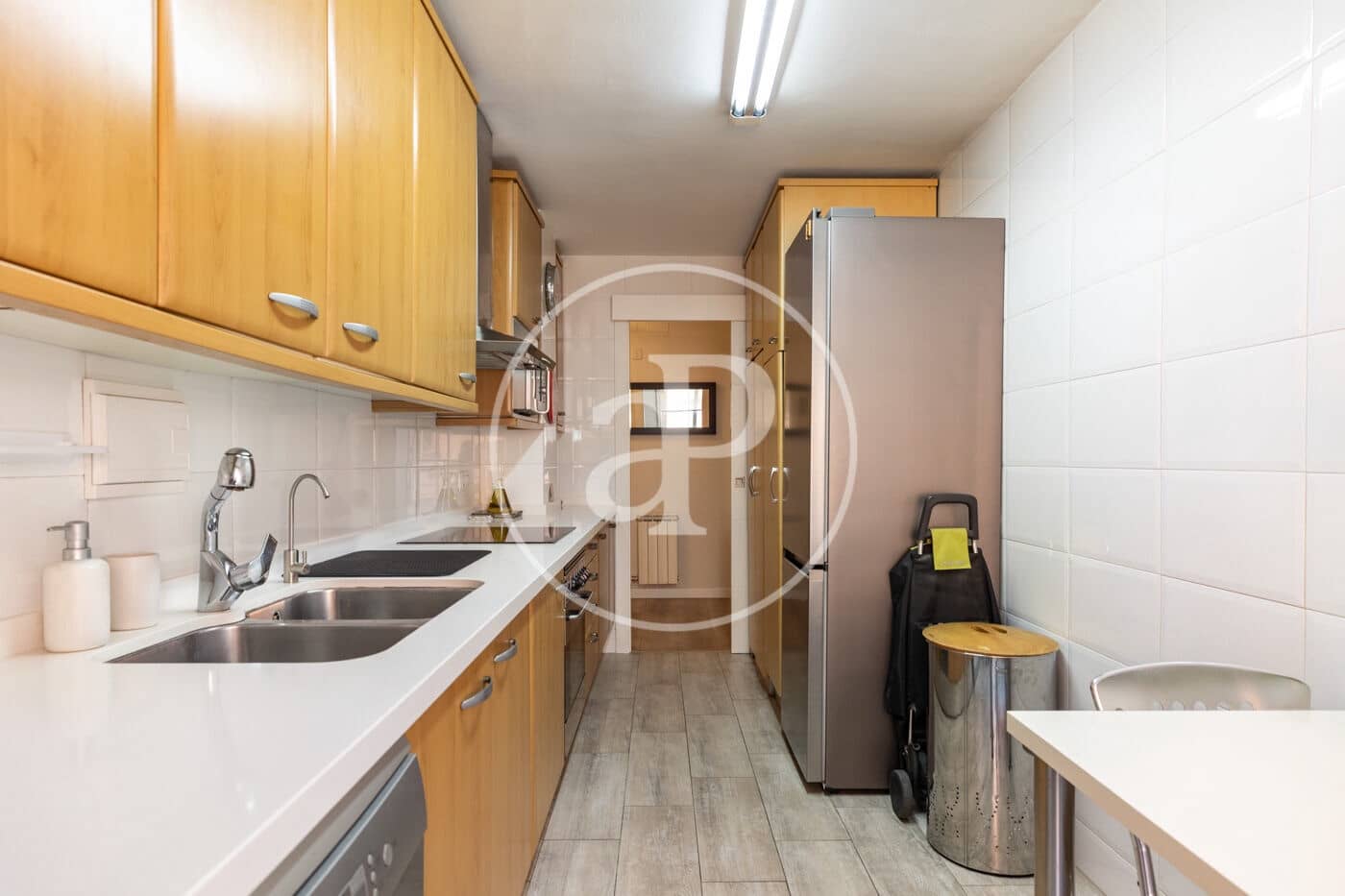 Apartamento de 3 habitaciones en Barcelona ciudad en venta - 590.000 € (Ref: 9915813)