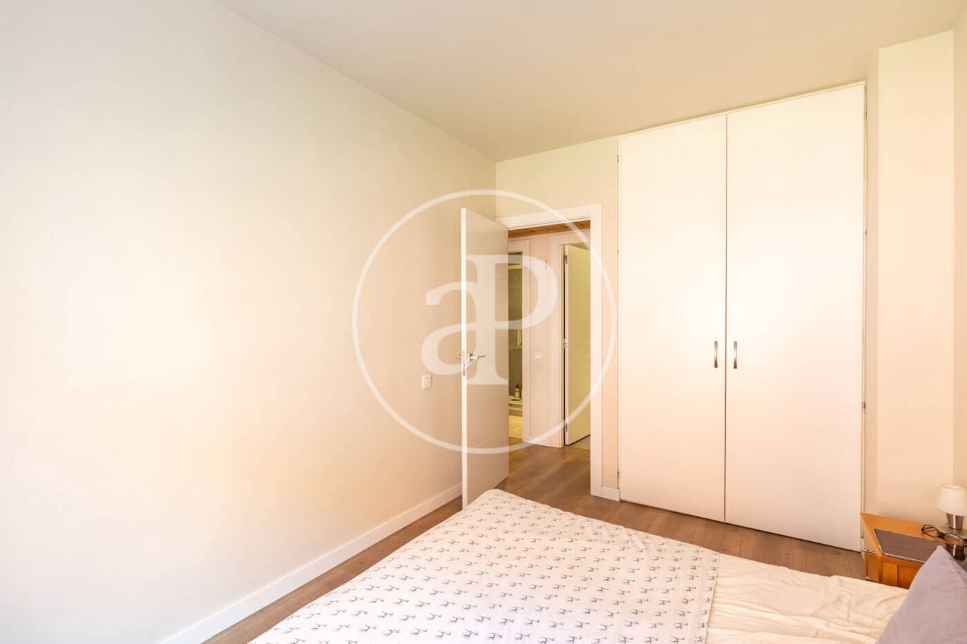 Apartamento de 3 habitaciones en Barcelona ciudad en venta - 590.000 € (Ref: 9915813)