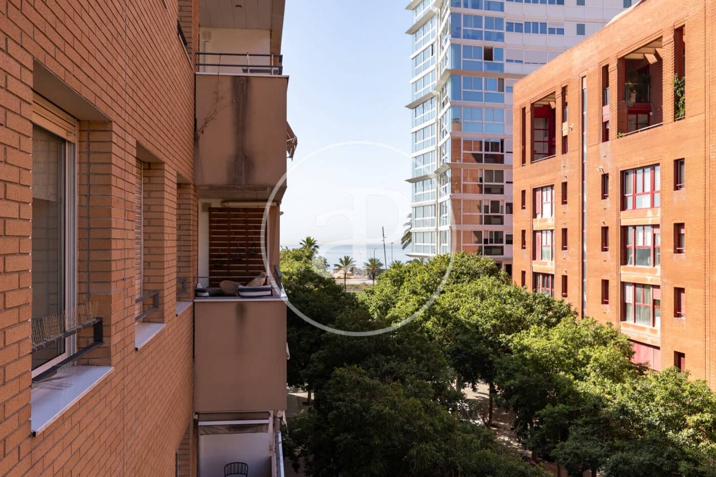Apartamento de 3 habitaciones en Barcelona ciudad en venta - 590.000 € (Ref: 9915813)