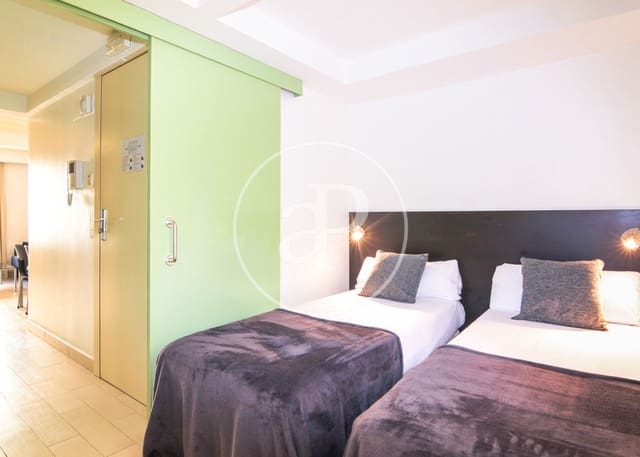 5 makuuhuone Huoneisto myytävänä paikassa El Barri Gòtic, Barcelona kaupunki - 1 480 000 € (Ref: 9915817)