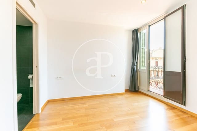 2 soveværelse Penthouse til salg i L'Antiga Esquerra de L'Eixample, Barcelona by - € 750.000 (Ref: 9915819)