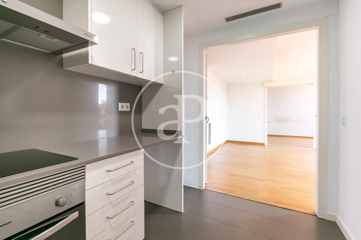 2 soveværelse Penthouse til salg i Barcelona by - € 750.000 (Ref: 9915819)