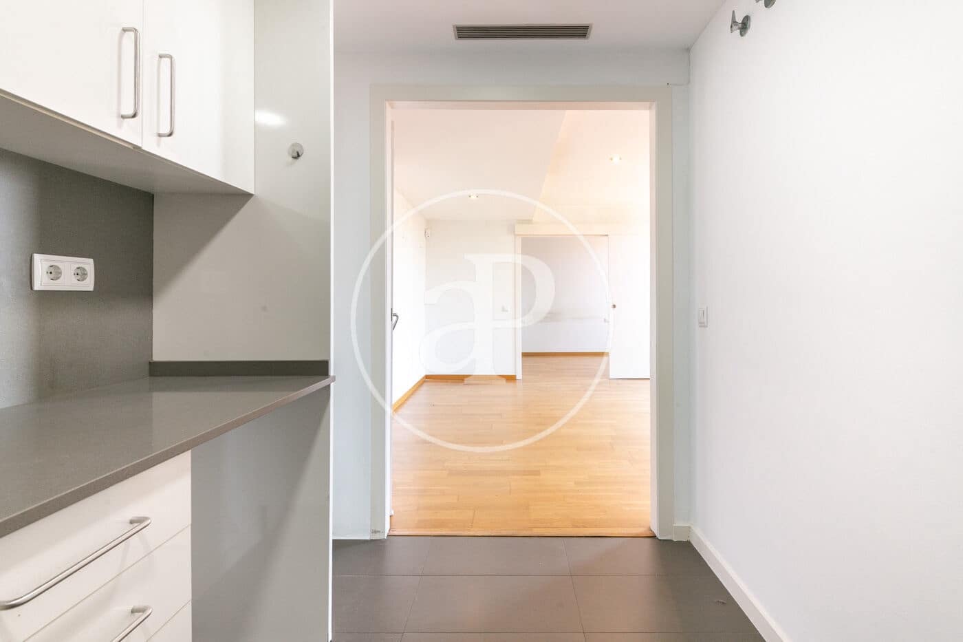 2 soveværelse Penthouse til salg i Barcelona by - € 750.000 (Ref: 9915819)