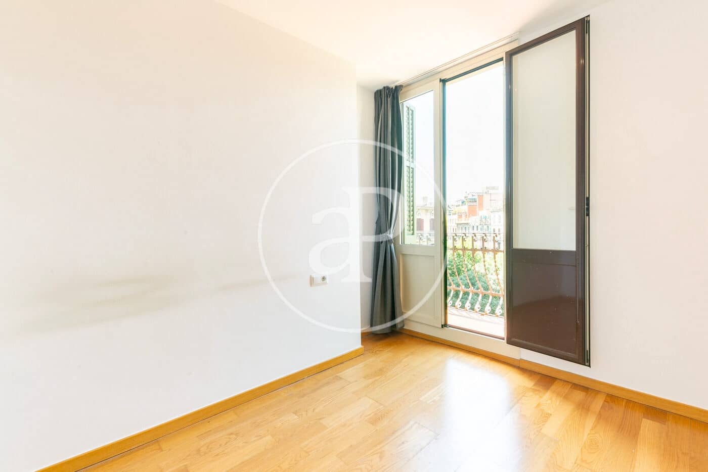 2 soveværelse Penthouse til salg i Barcelona by - € 750.000 (Ref: 9915819)