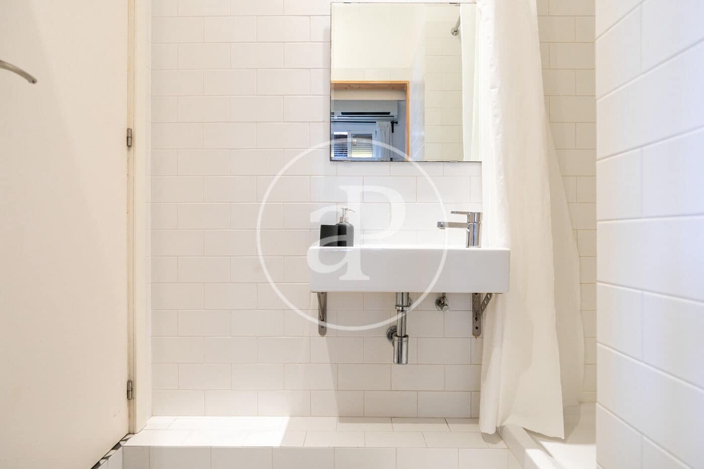1 slaapkamer Appartement te koop in Barcelona stad - € 229.000 (Ref: 9915821)