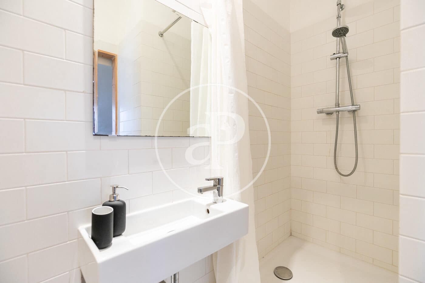 1 slaapkamer Appartement te koop in Barcelona stad - € 229.000 (Ref: 9915821)