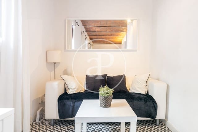 1 slaapkamer Appartement te koop in La Barceloneta, Barcelona stad - € 229.000 (Ref: 9915821)