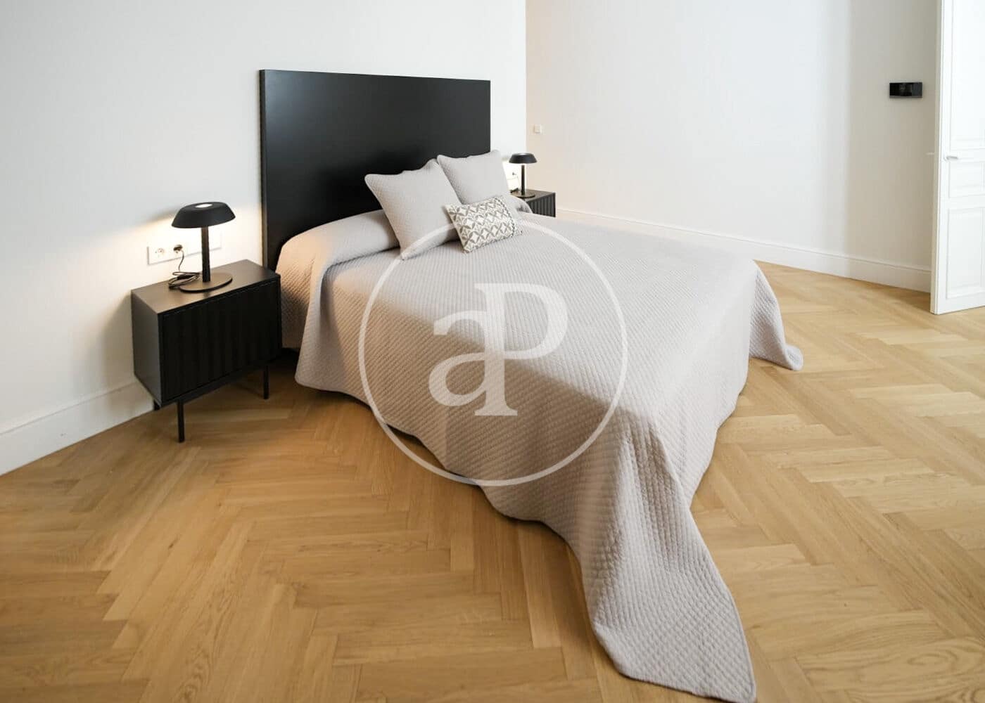 2 bedroom Apartment for rent in Barcelona city - € 3,975 (Ref: 9920415)