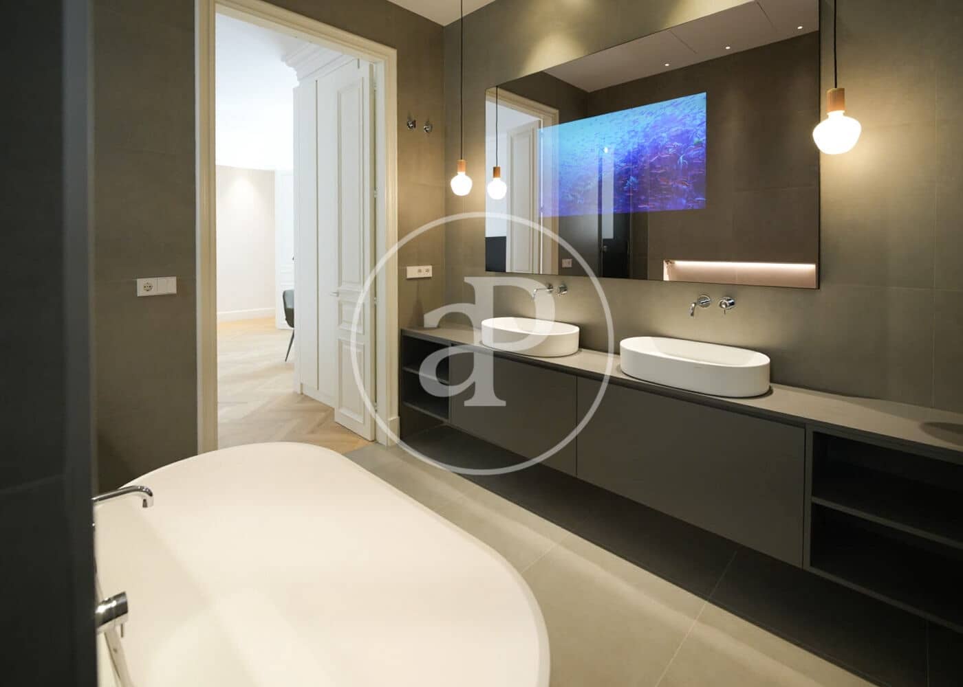 2 bedroom Apartment for rent in Barcelona city - € 3,975 (Ref: 9920415)