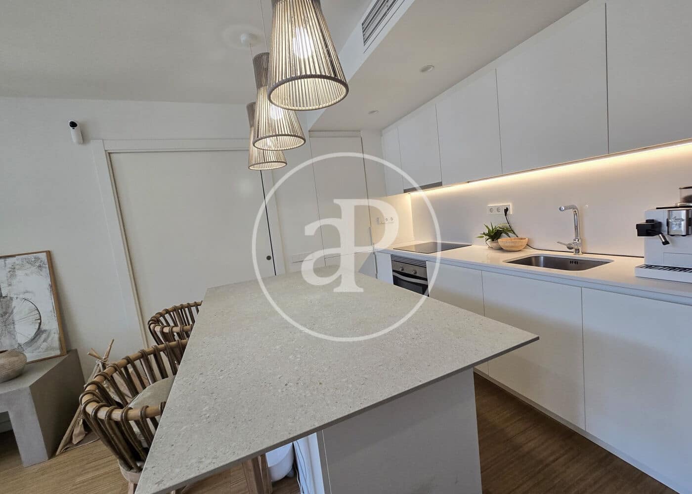 3 bedroom Penthouse for sale in Barcelona city - € 1,195,000 (Ref: 9920417)