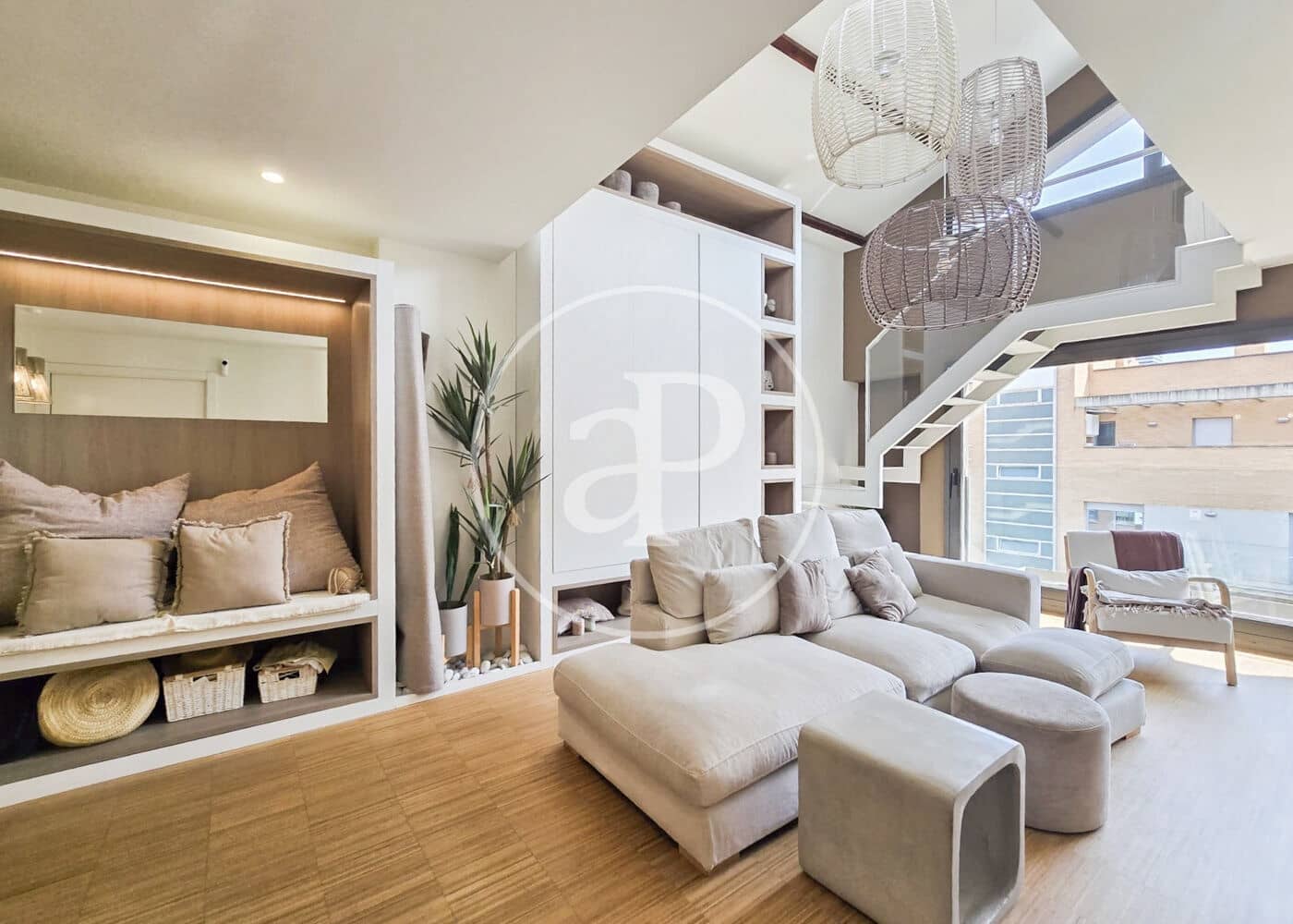 3 bedroom Penthouse for sale in Barcelona city - € 1,195,000 (Ref: 9920417)