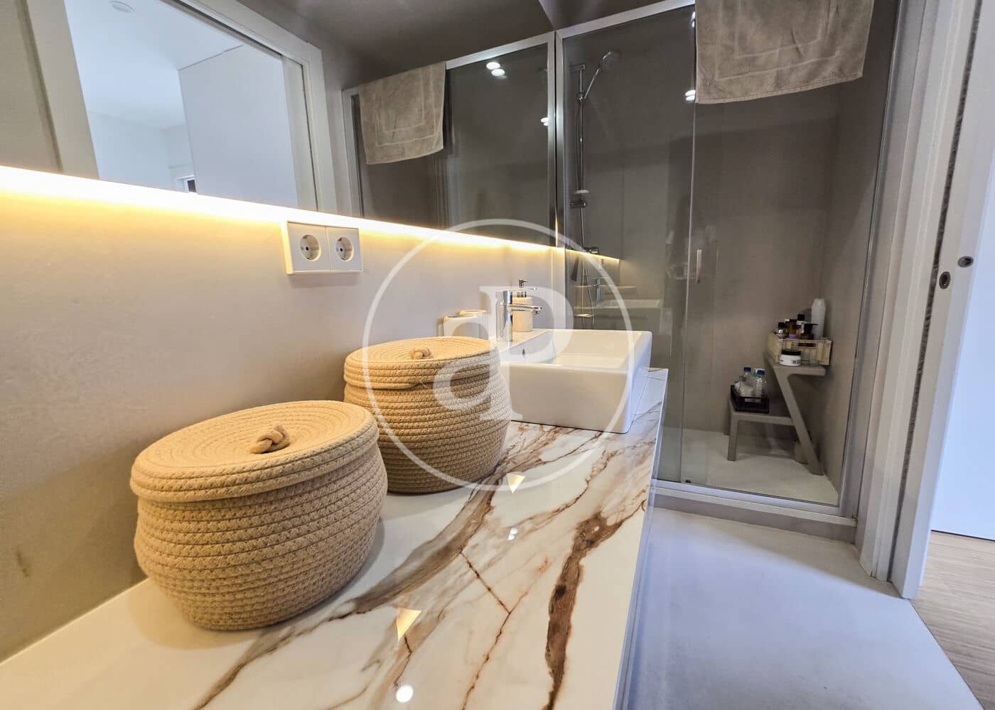 3 bedroom Penthouse for sale in Barcelona city - € 1,195,000 (Ref: 9920417)