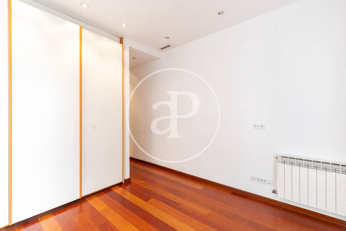 3 slaapkamer Appartement te koop in Barcelona stad - € 1.400.000 (Ref: 9920418)