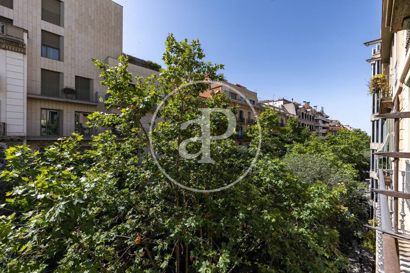 3 slaapkamer Appartement te koop in Barcelona stad - € 1.400.000 (Ref: 9920418)