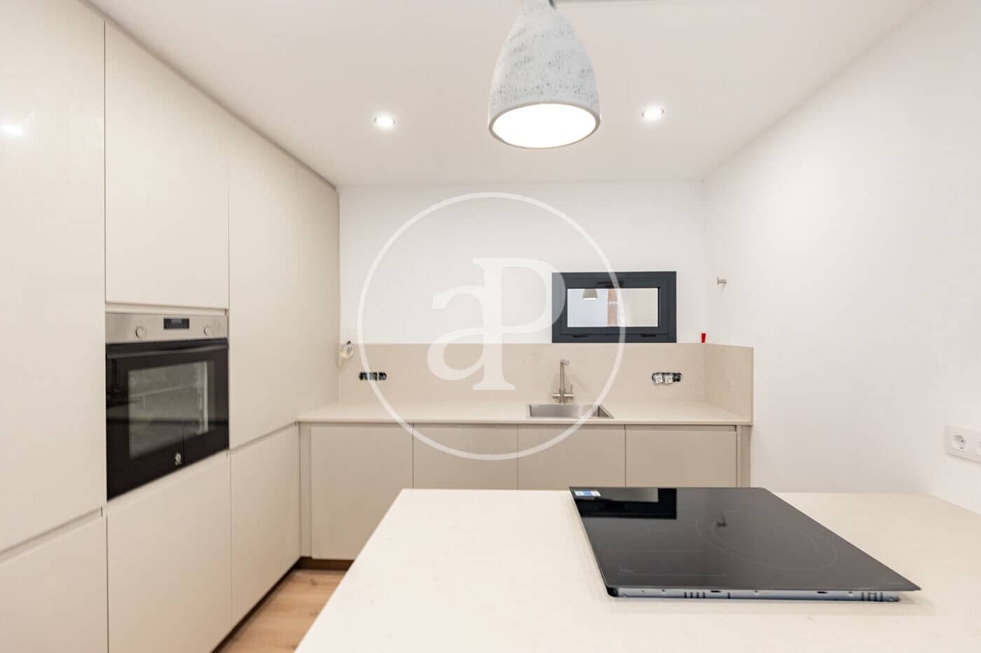 3 bedroom Apartment for sale in Barcelona city - € 700,000 (Ref: 9927390)