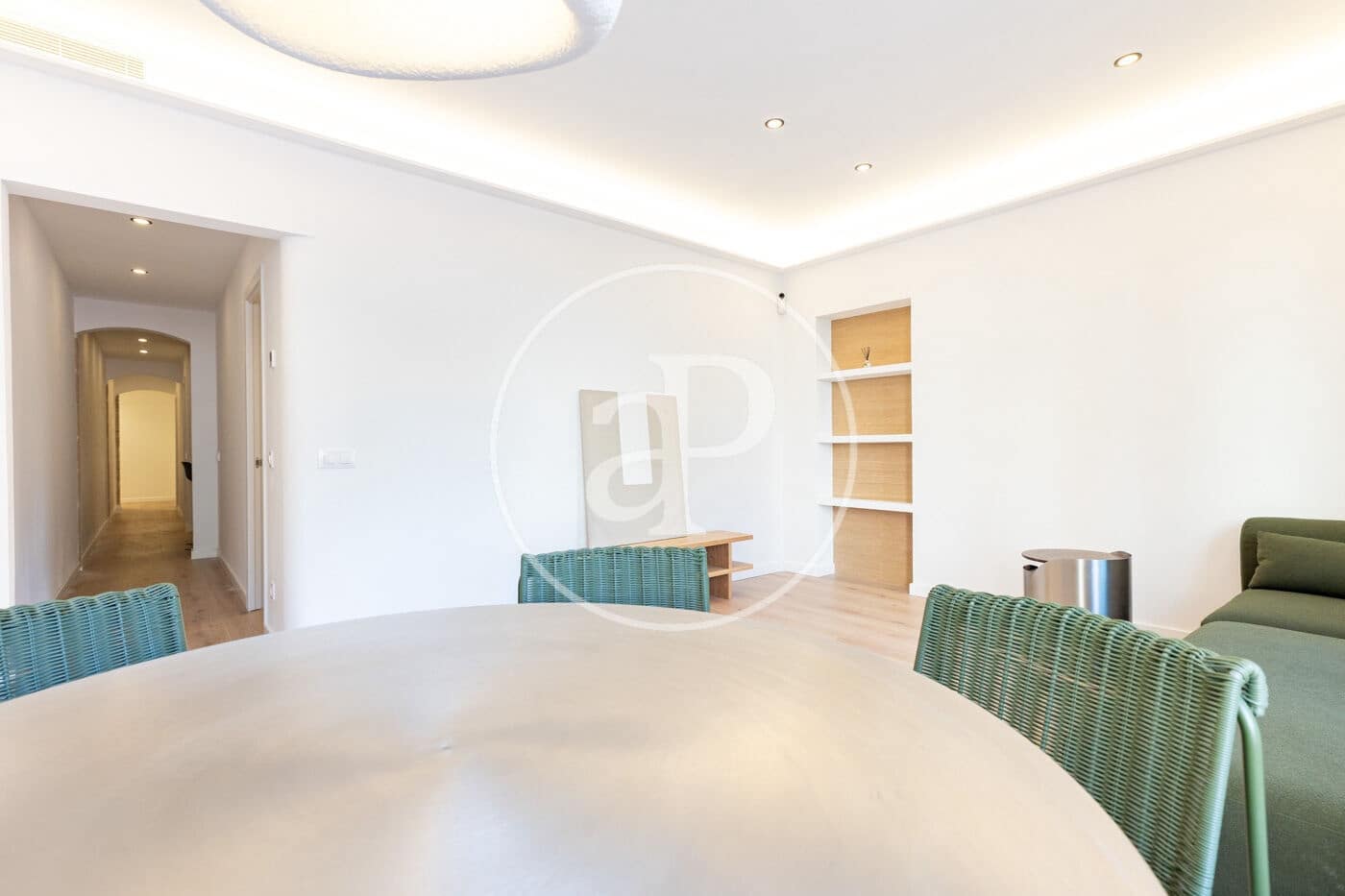 3 bedroom Apartment for sale in Barcelona city - € 700,000 (Ref: 9927390)