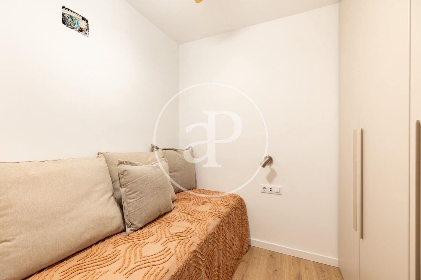 3 bedroom Apartment for sale in Barcelona city - € 700,000 (Ref: 9927390)