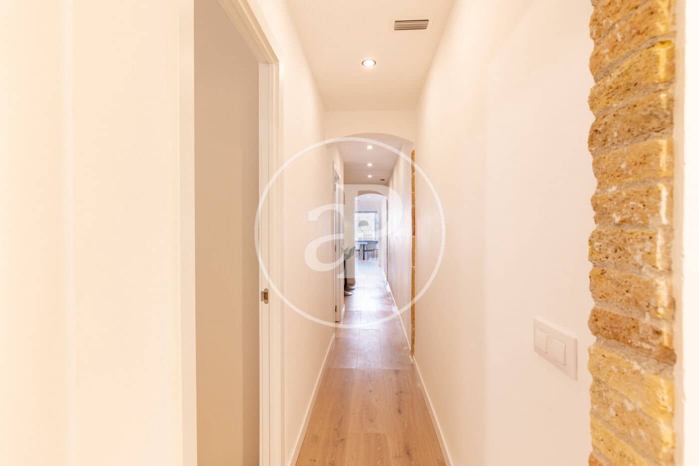 3 bedroom Apartment for sale in Barcelona city - € 700,000 (Ref: 9927390)