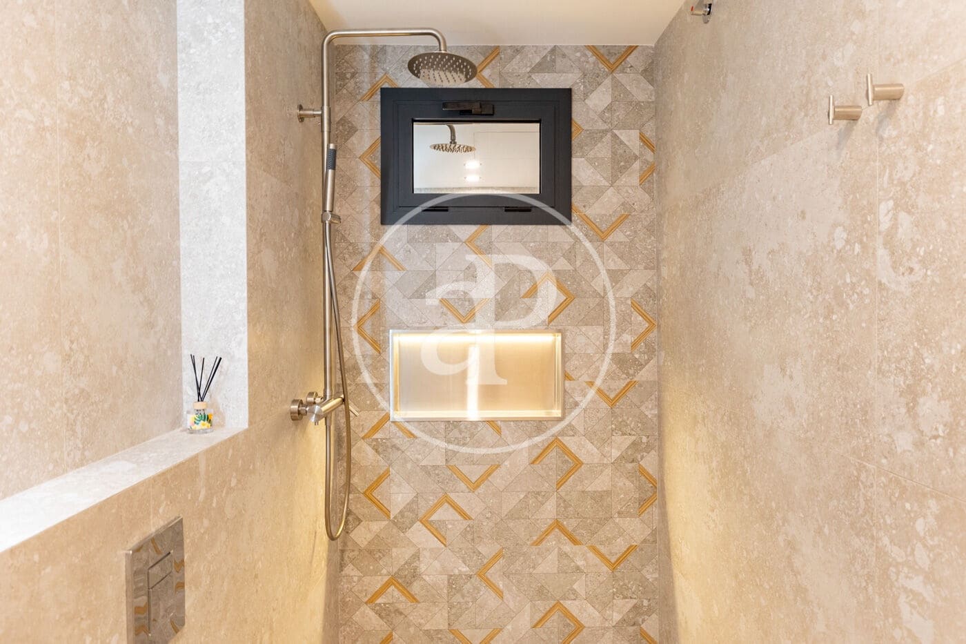 3 bedroom Apartment for sale in Barcelona city - € 700,000 (Ref: 9927390)