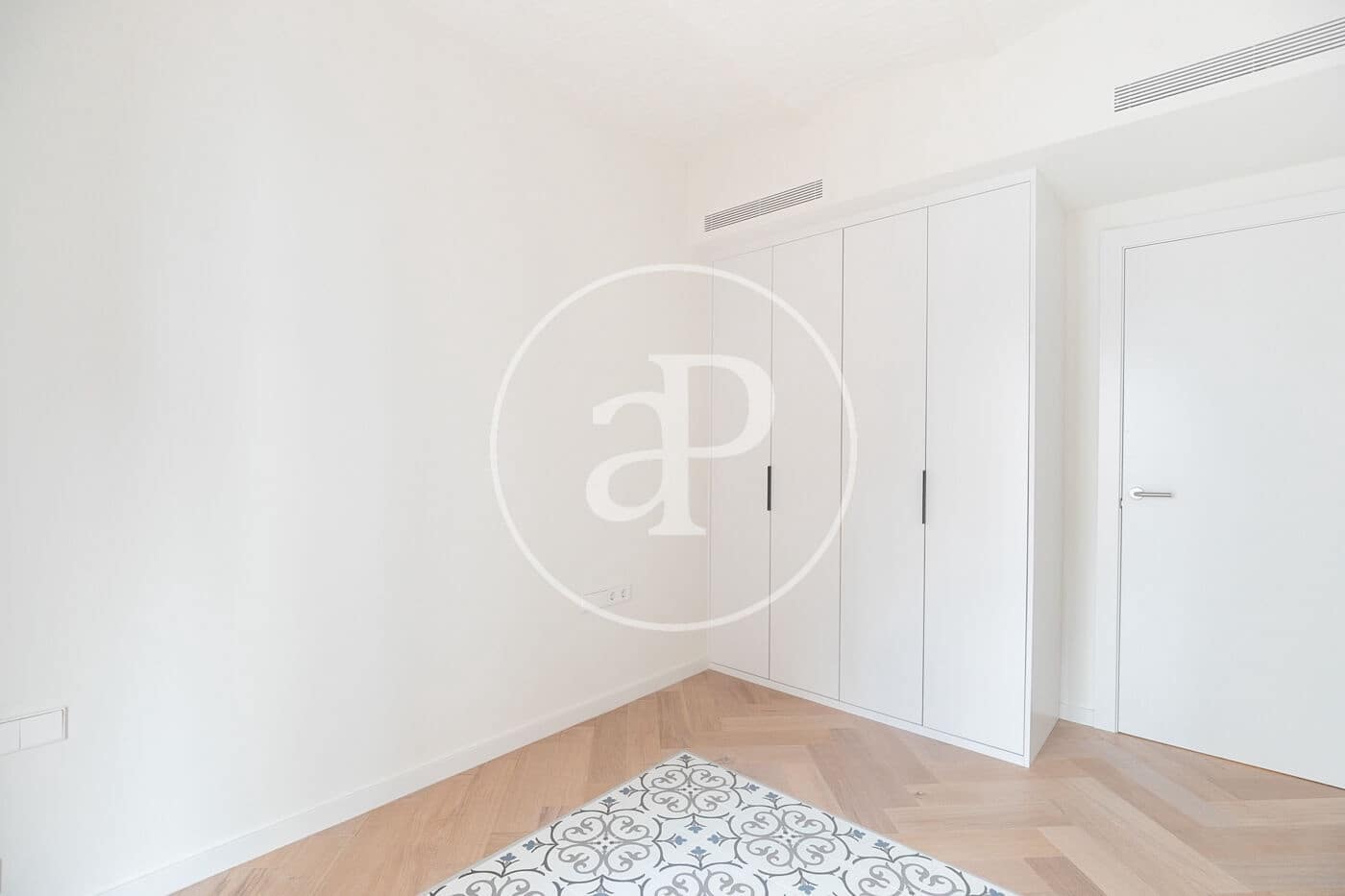 1 soveværelse Lejlighed til salg i Barcelona by - € 400.000 (Ref: 9927391)