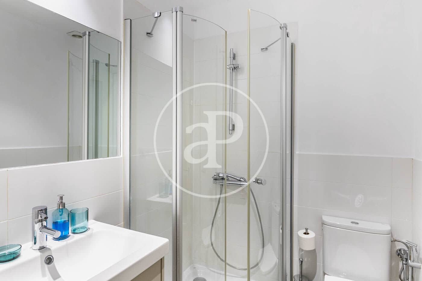 2 bedroom Apartment for rent in Barcelona city - € 2,500 (Ref: 9927392)