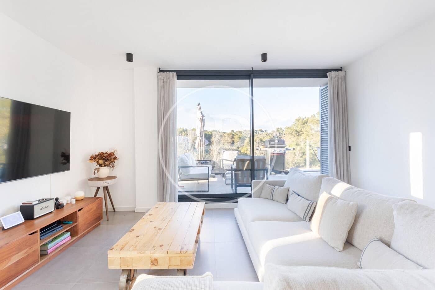 2 bedroom Apartment for rent in Bellaterra with pool garage - € 2,500 (Ref: 9929370)