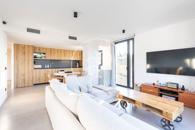 2 bedroom Apartment for rent in Bellaterra, Cerdanyola del Vallès with pool garage - € 2,500 (Ref: 9929370)