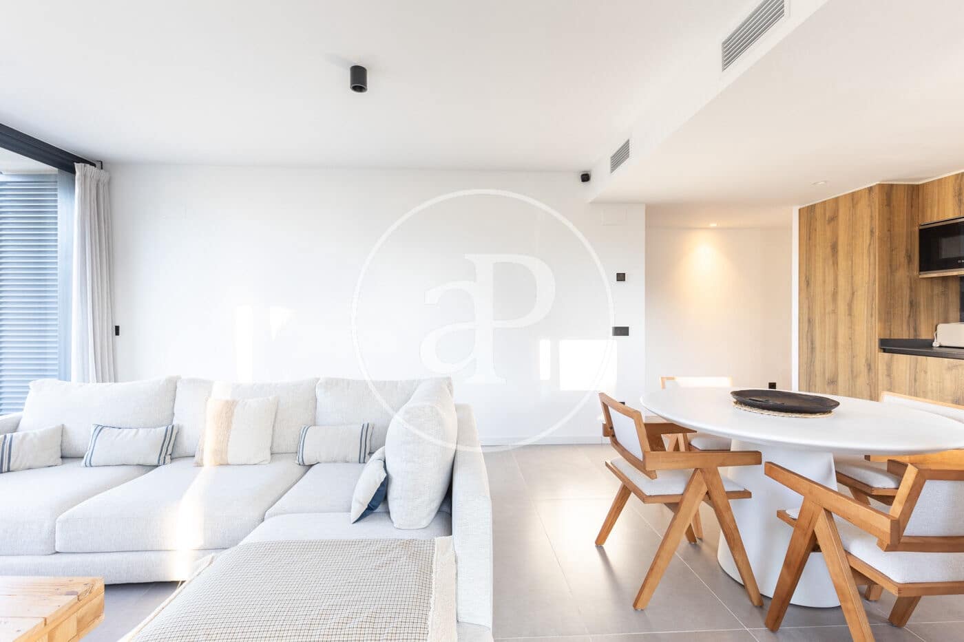 2 bedroom Apartment for rent in Bellaterra with pool garage - € 2,500 (Ref: 9929370)