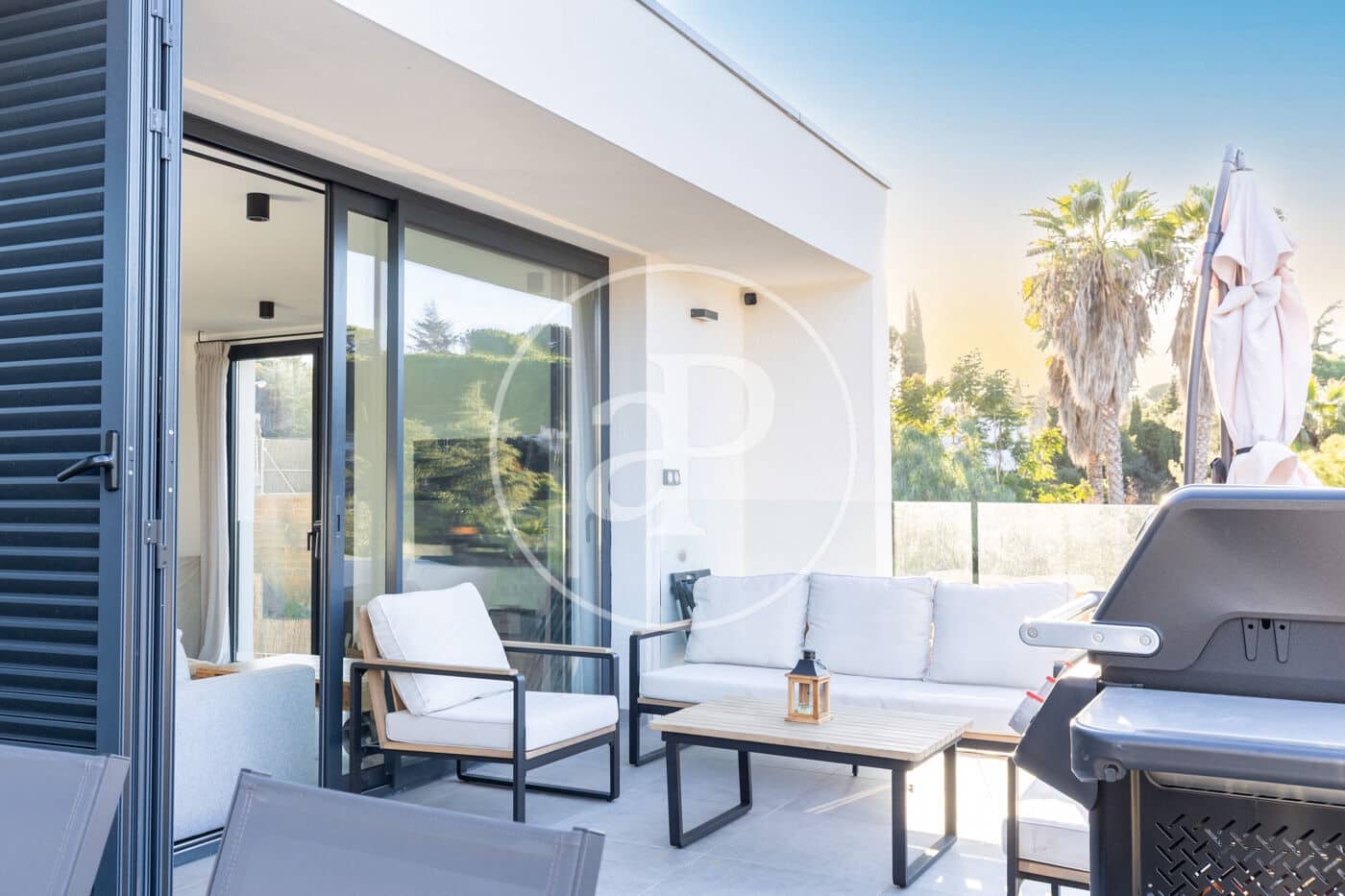 2 bedroom Apartment for rent in Bellaterra with pool garage - € 2,500 (Ref: 9929370)