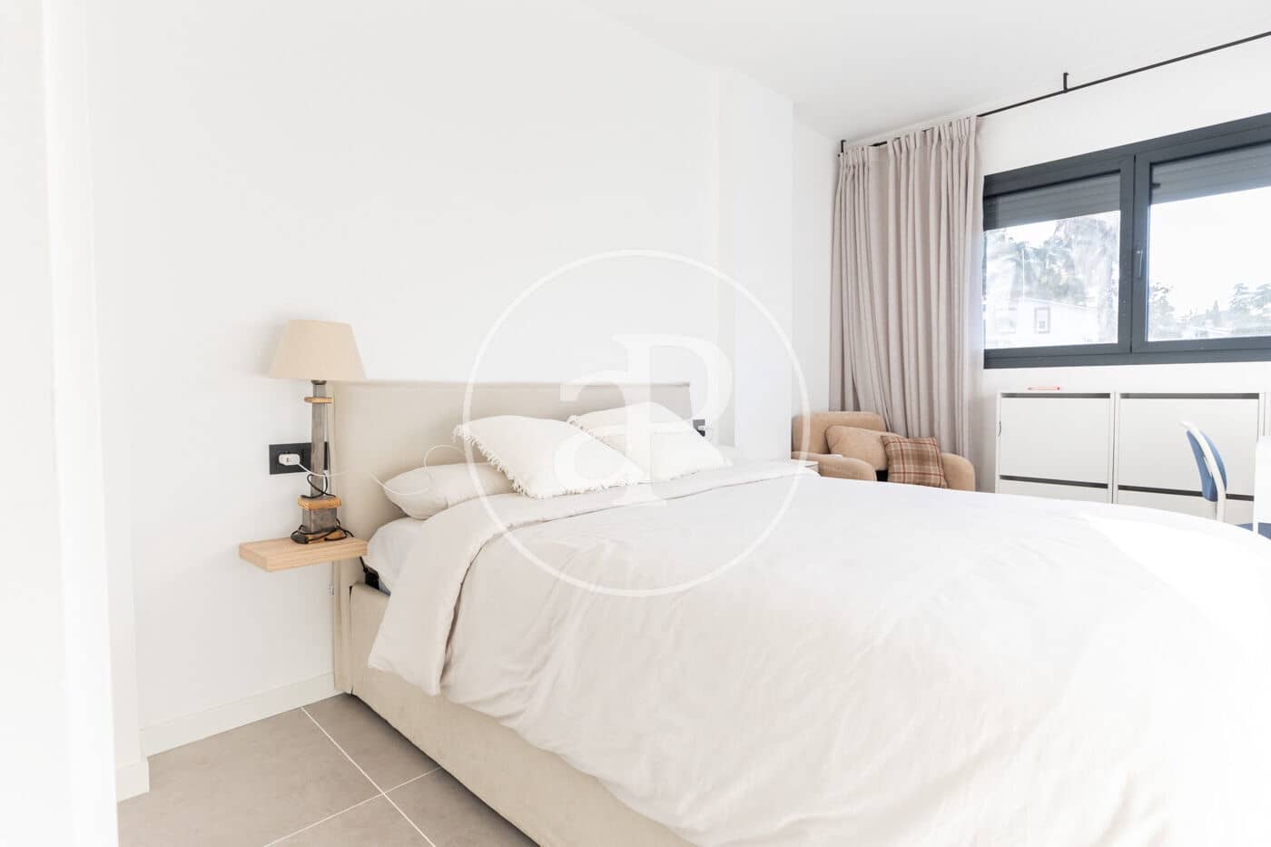 2 bedroom Apartment for rent in Bellaterra with pool garage - € 2,500 (Ref: 9929370)