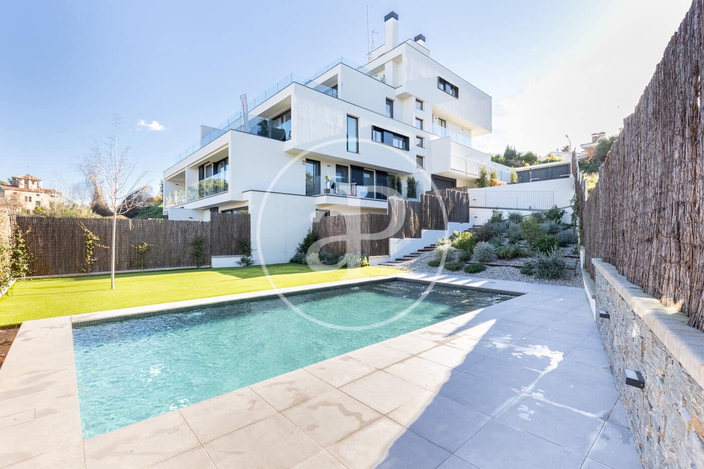 2 bedroom Apartment for rent in Bellaterra with pool garage - € 2,500 (Ref: 9929370)