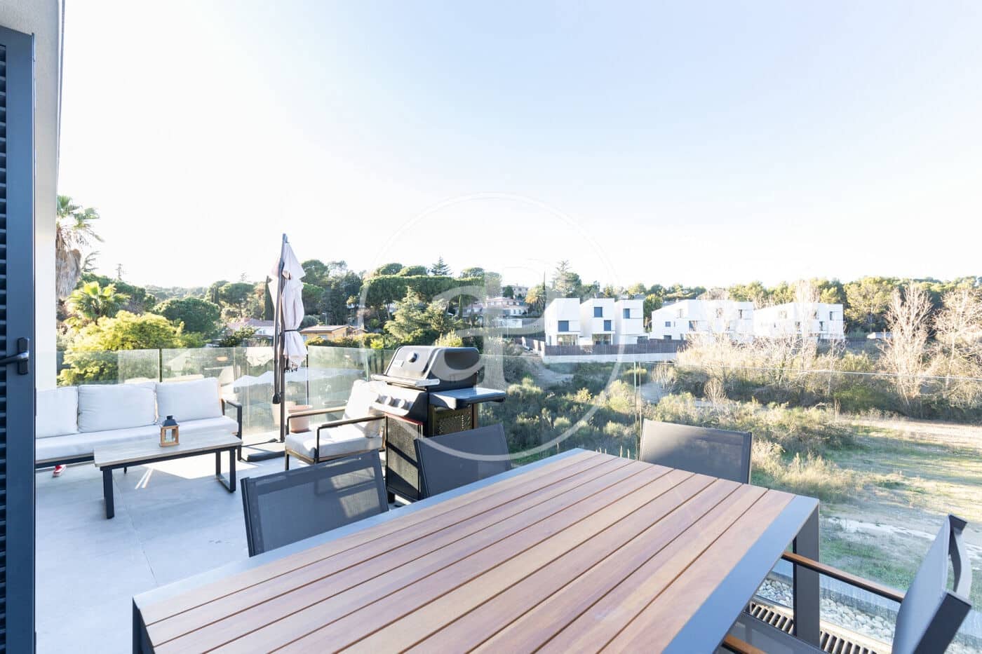 2 bedroom Apartment for rent in Bellaterra with pool garage - € 2,500 (Ref: 9929370)