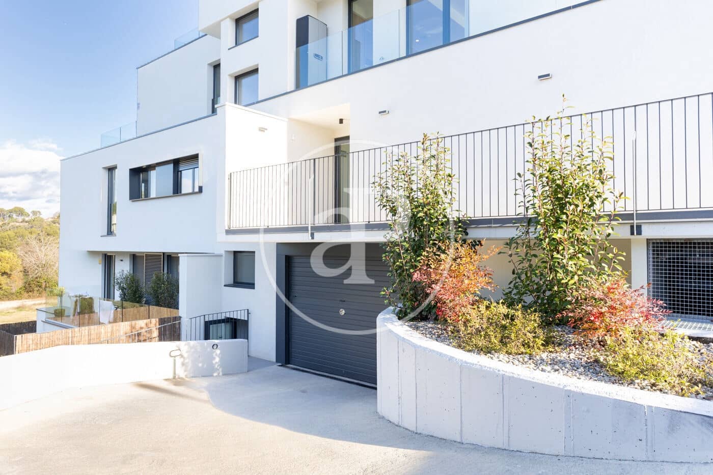 2 bedroom Apartment for rent in Bellaterra with pool garage - € 2,500 (Ref: 9929370)