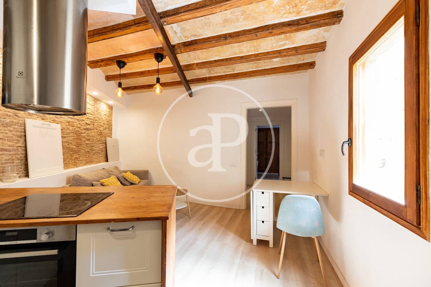 Apartamento de 3 habitaciones en Barcelona ciudad en venta - 395.000 € (Ref: 9936384)