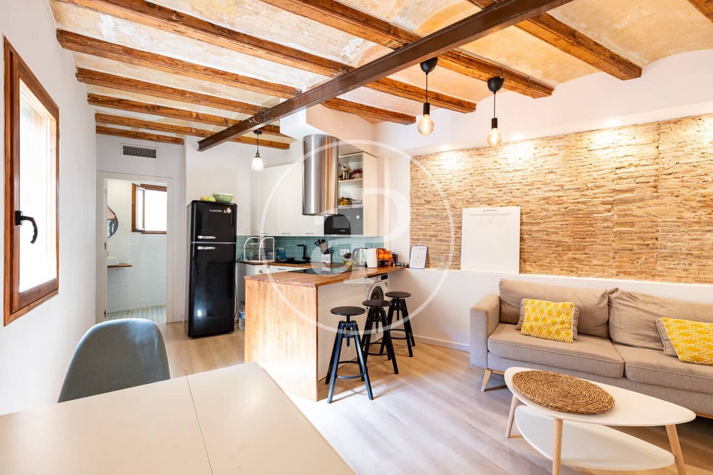 Apartamento de 3 habitaciones en Barcelona ciudad en venta - 395.000 € (Ref: 9936384)