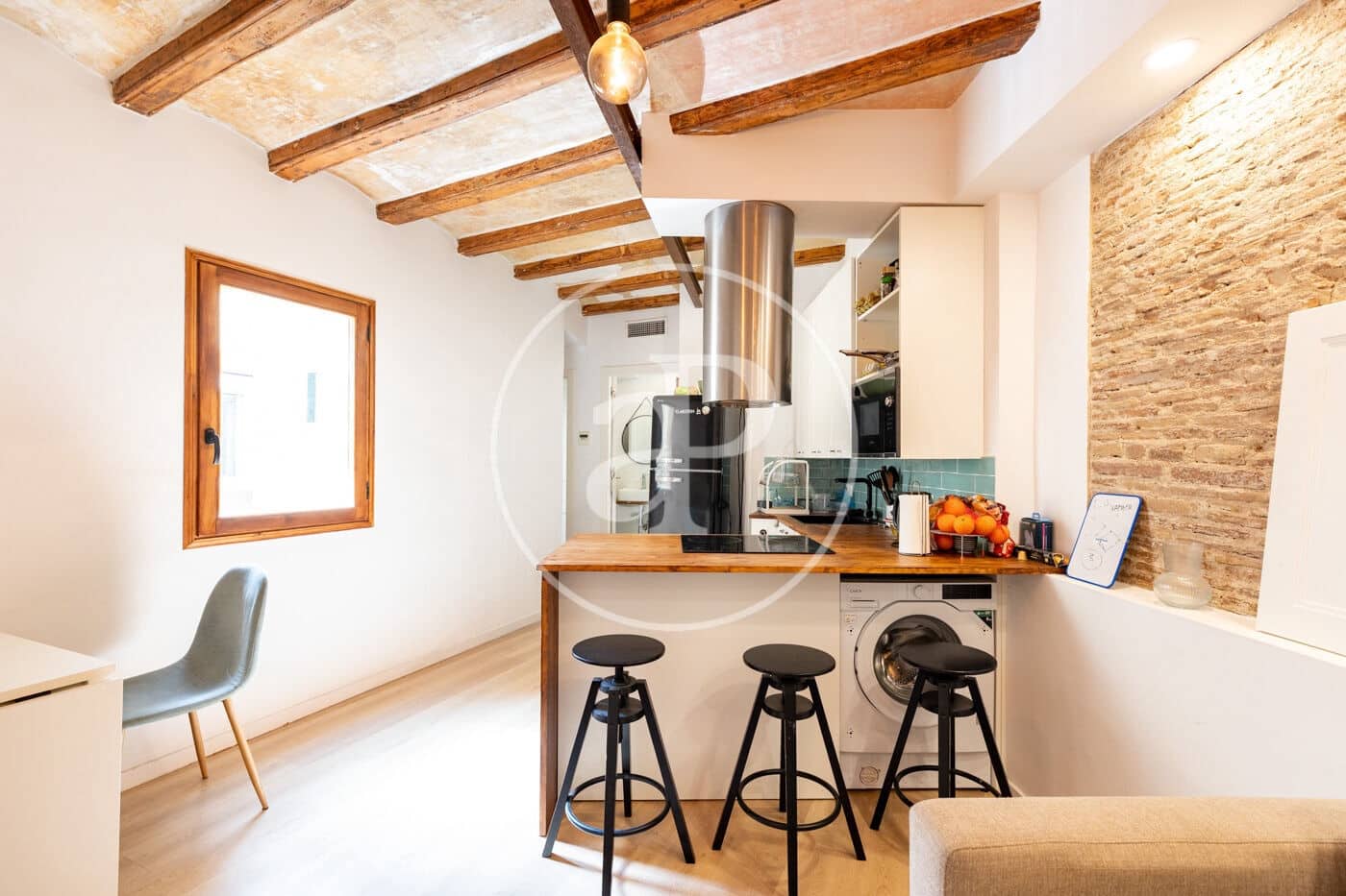 Apartamento de 3 habitaciones en Barcelona ciudad en venta - 395.000 € (Ref: 9936384)