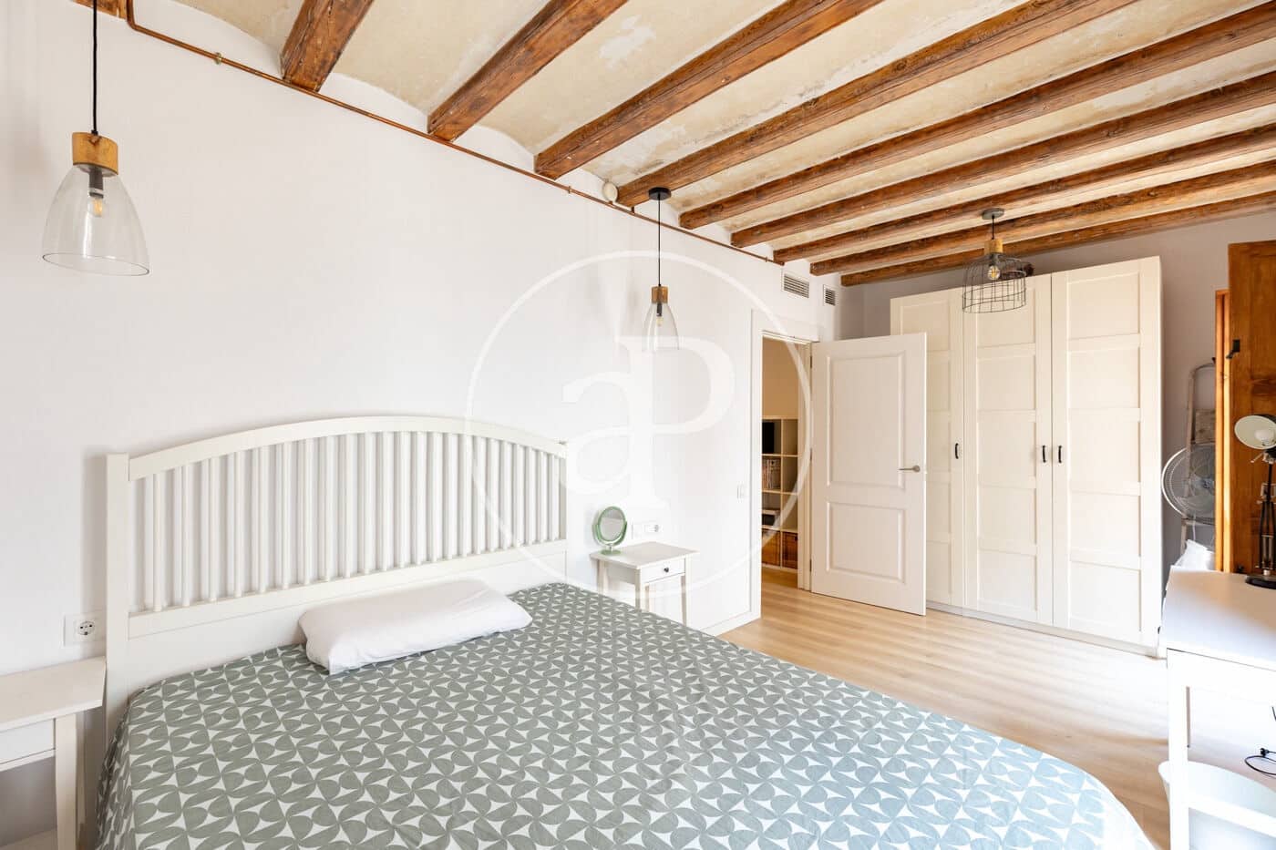 Apartamento de 3 habitaciones en Barcelona ciudad en venta - 395.000 € (Ref: 9936384)