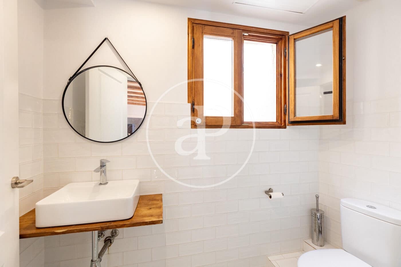Apartamento de 3 habitaciones en Barcelona ciudad en venta - 395.000 € (Ref: 9936384)