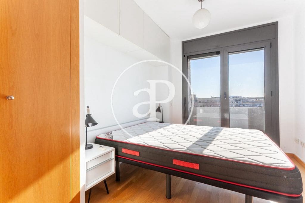 2 soveværelse Lejlighed til leje i Barcelona by med swimmingpool - € 2.300 (Ref: 9938160)