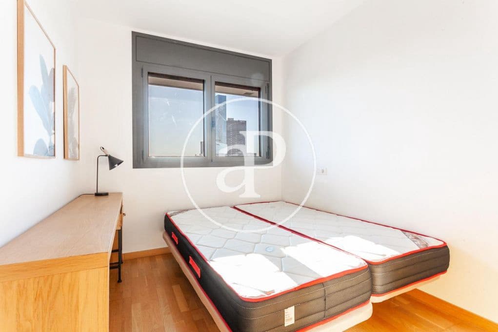 2 soveværelse Lejlighed til leje i Barcelona by med swimmingpool - € 2.300 (Ref: 9938160)