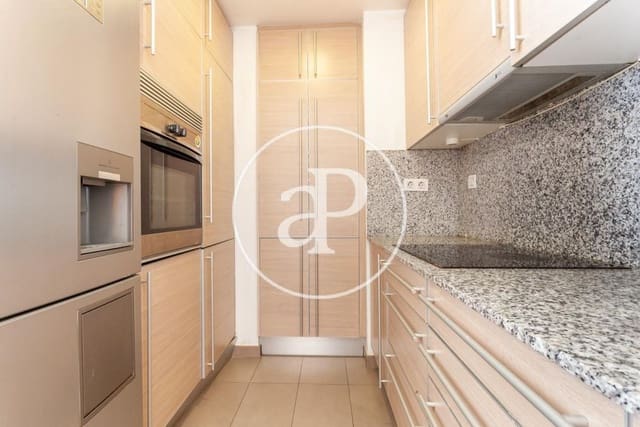 2 soveværelse Lejlighed til leje i Diagonal Mar i El Front Marítim del Poblenou, Barcelona by med swimmingpool - € 2.300 (Ref: 9938160)
