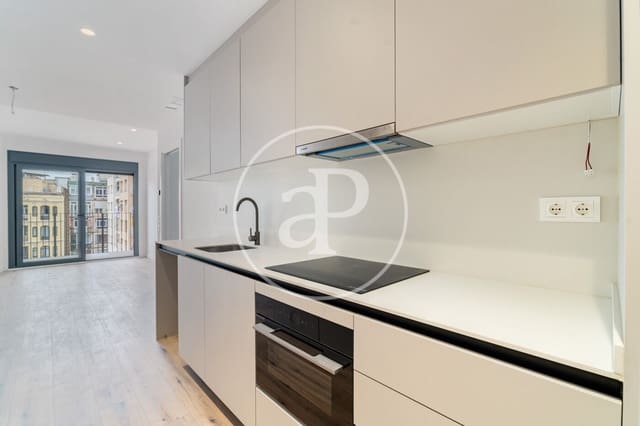 2 sovrum Lägenhet att hyra i La Nova Esquerra de L'Eixample, Barcelona stad med garage - 2 200 € (Ref: 9938161)