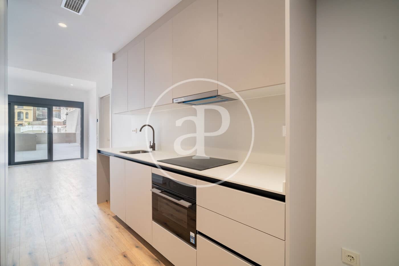 1 quarto Apartamento para arrendar em Barcelona cidade - 2 200 € (Ref: 9938162)