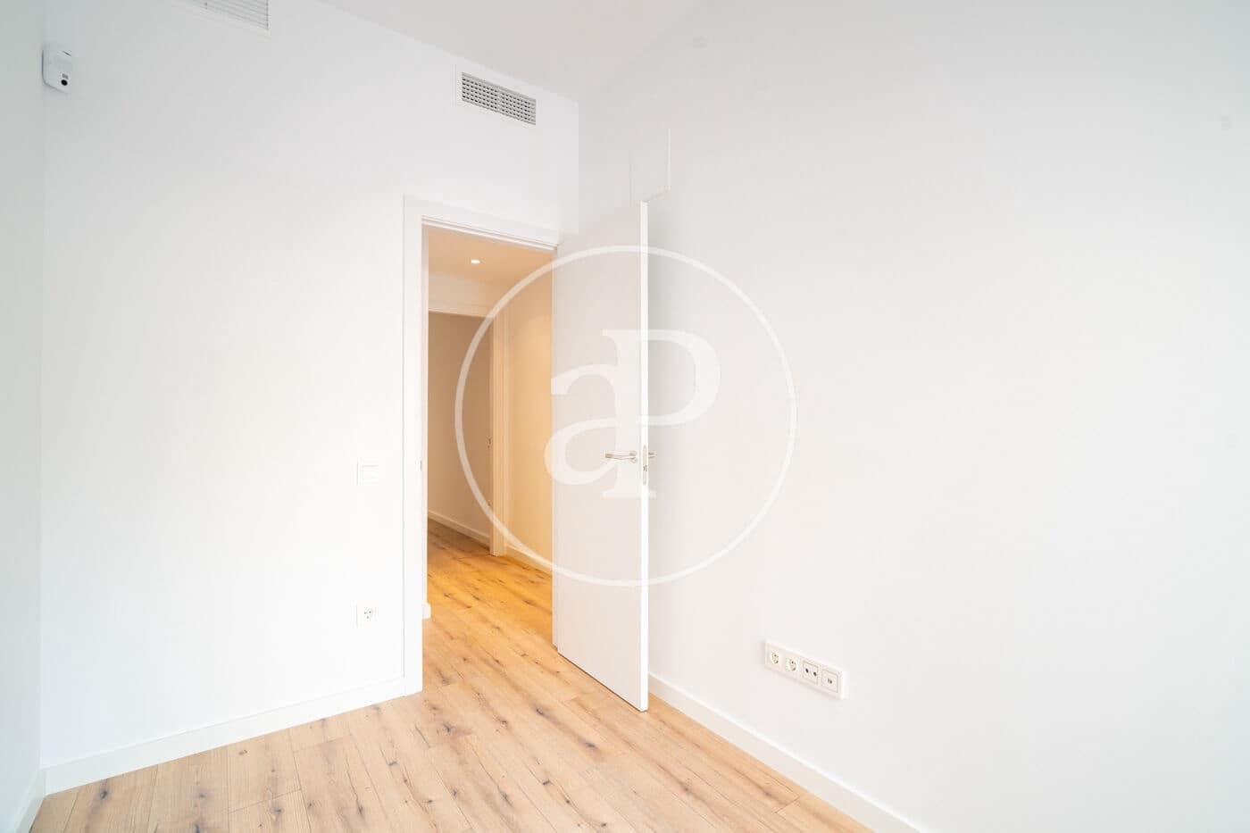 1 quarto Apartamento para arrendar em Barcelona cidade - 2 200 € (Ref: 9938162)