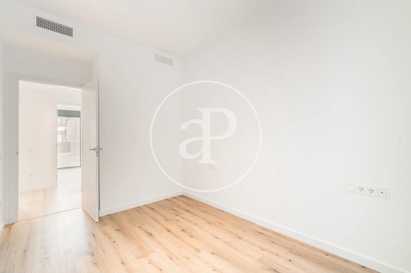 1 quarto Apartamento para arrendar em Barcelona cidade - 2 200 € (Ref: 9938162)